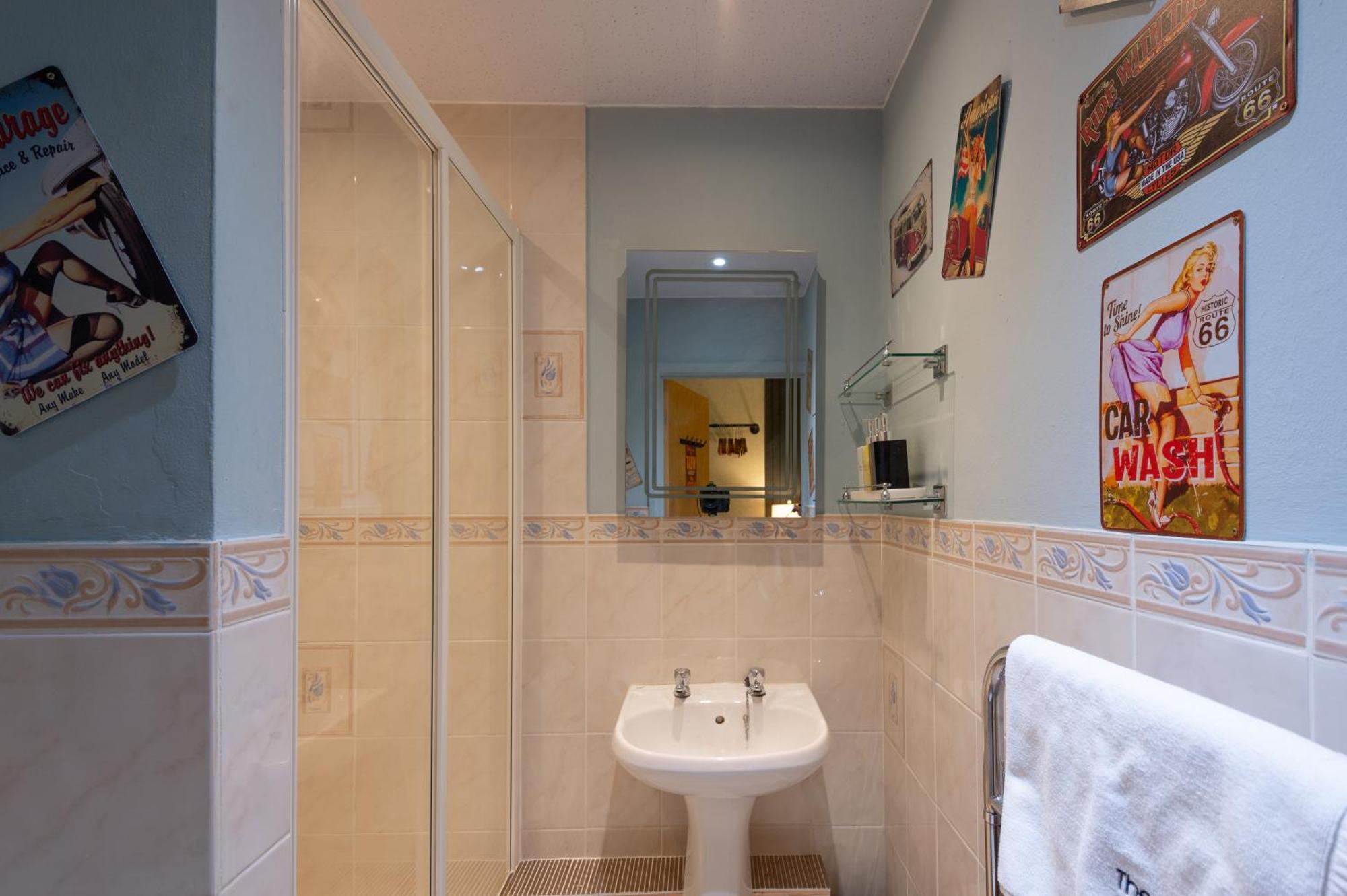 The Ambleside Apartments - Self Catering With Private Kitchen - Best For Location Exterior foto